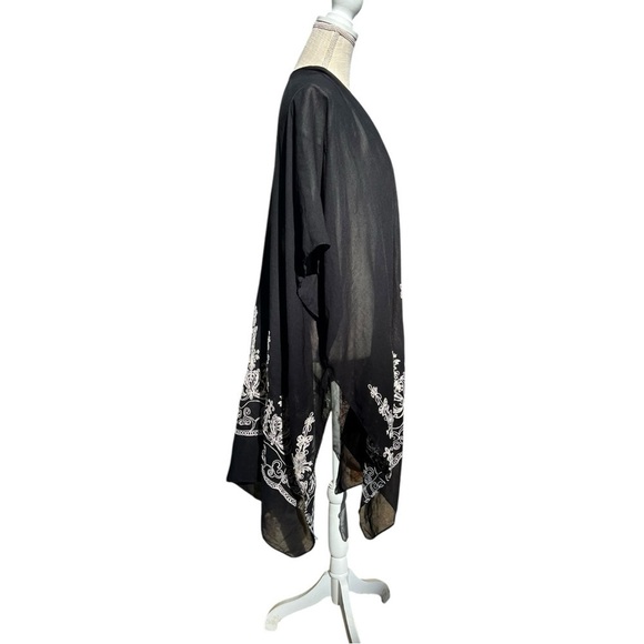 🌻Jessica McClintock Black & White Embroidered Semi-Sheer Cover-Up One Size - Picture 4 of 9